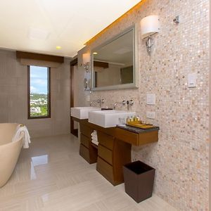 King Room Mountain View